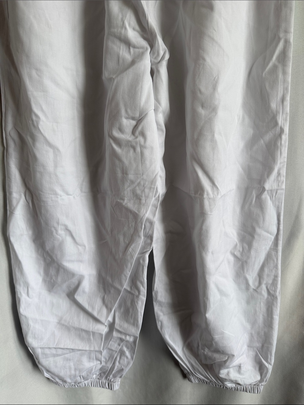 Women's White Drawstring Cargo Capris - Picture 4 of 7
